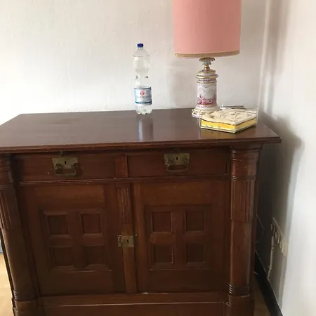 House Of Aurelie سيل